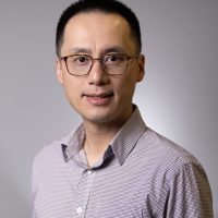 Dr. Son Nguyen_Foto del sitio web